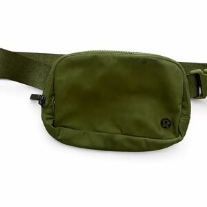 lululemon athletica Olive Waist Pack